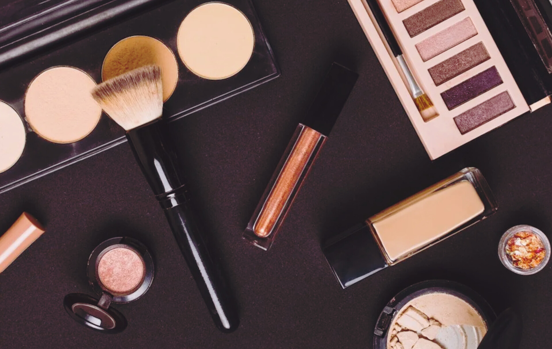 تأثیر میکاپ بر اعتماد به نفس